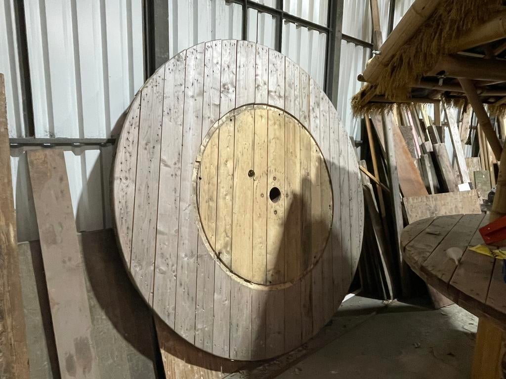 Houten xxl blad tuintafel bar etc 260 cm, Tuin en Terras, Ophalen of Verzenden, Gebruikt, Rond, Hout