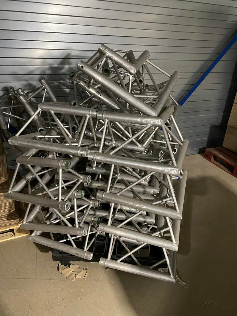 Truss Prolyte X30D C003 hoekdelen partij circa 30 stuks, Muziek en Instrumenten, Licht en Laser, Ophalen of Verzenden, Gebruikt