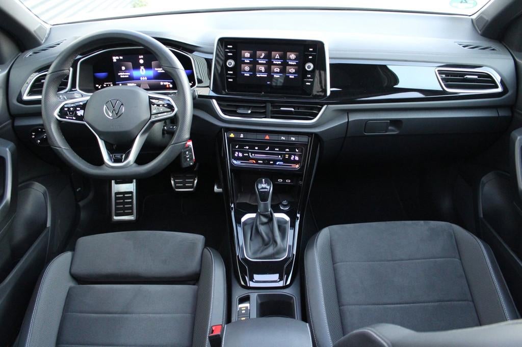Volkswagen T-Roc 1.5 TSI 3x R-Line | Panoramadak | IQ Light, Auto's, Volkswagen, 1258 kg, Zwart, 150 pk, Origineel Nederlands