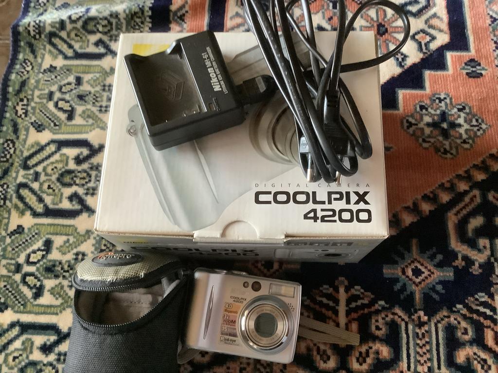 Nikon Coolpix 4200 Digitale Camera - Voor de verzamelaar, Gebruikt, Compact, Ophalen of Verzenden, Nikon