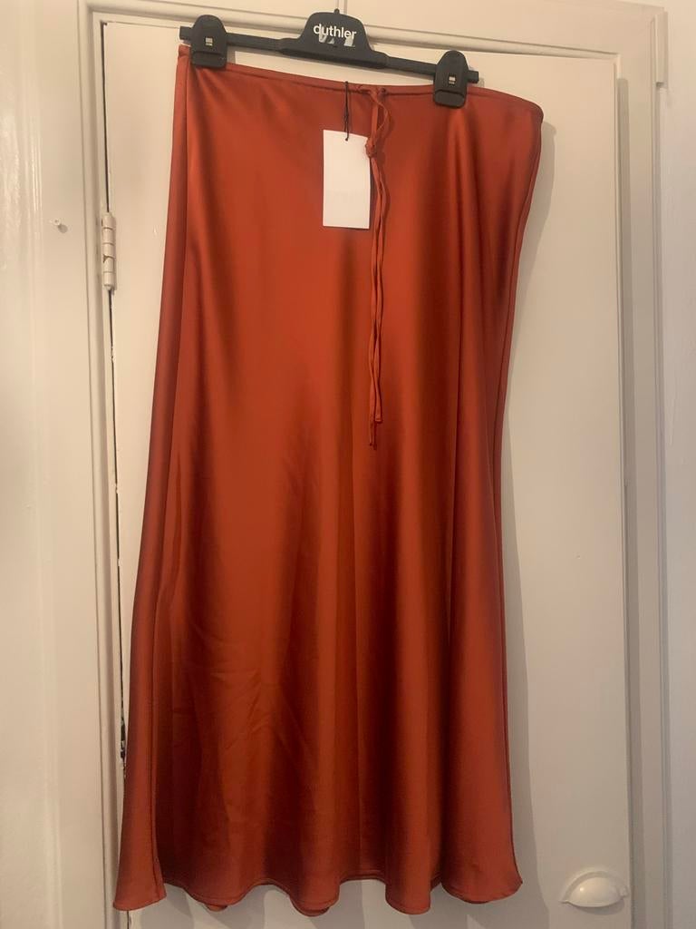 Zara Dames Rok Maat L - Elegante Satijnen Midi Rok, Kleding | Dames, Rokken, Nieuw, Maat 42/44 (L), Overige kleuren, Onder de knie