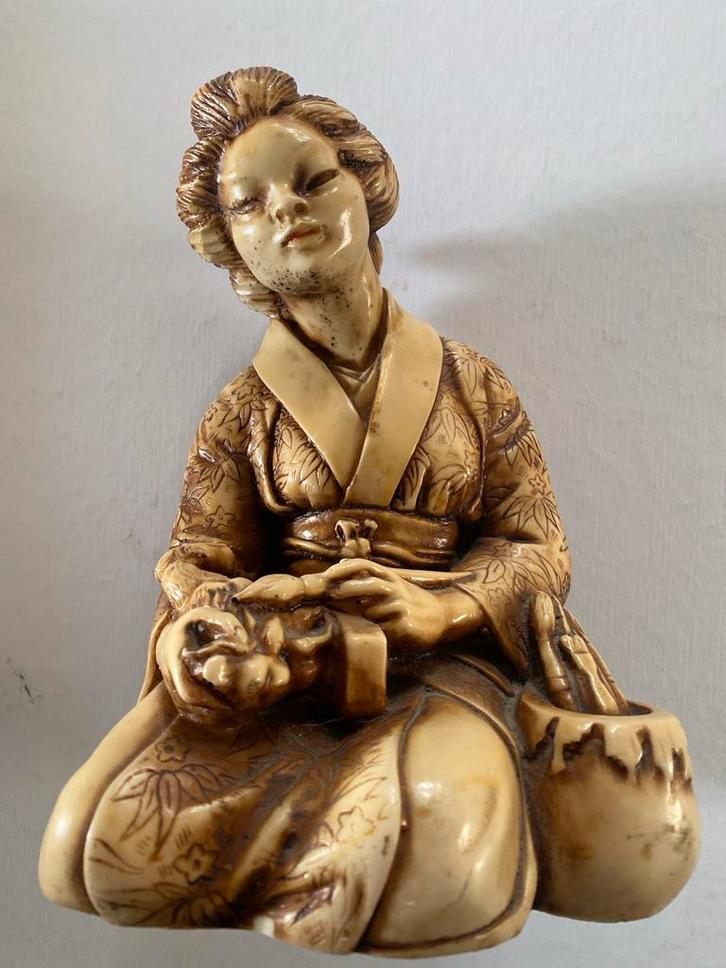 Vintage Japanse Geisha Beeldje - Handgesneden, Verzamelen, Beelden en Beeldjes, Gebruikt, Mens, Ophalen of Verzenden