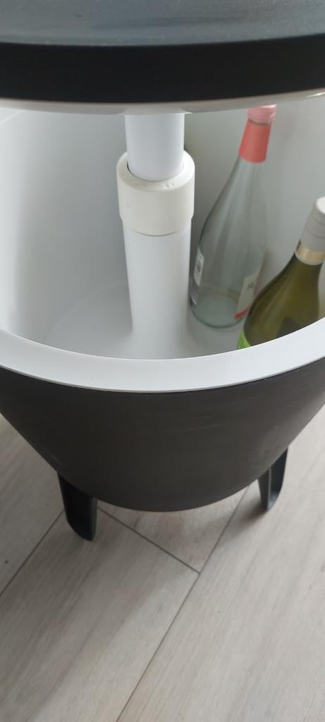 Keter Coolbar Partytafel drankenkoeler Cocktailtafel, Ophalen, Zo goed als nieuw, Koelbox, Koelelement