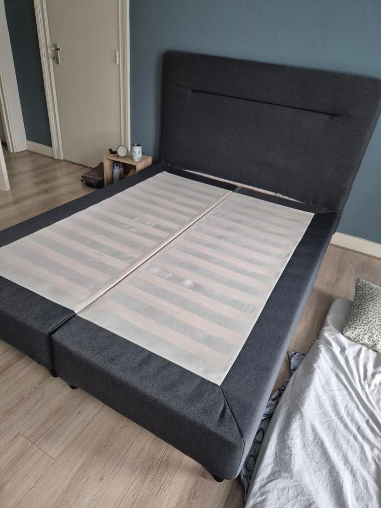 Bedframe Ikea Gratis ophalen voor 1 mei!, Ophalen, Tweepersoons, Zo goed als nieuw, 200 cm