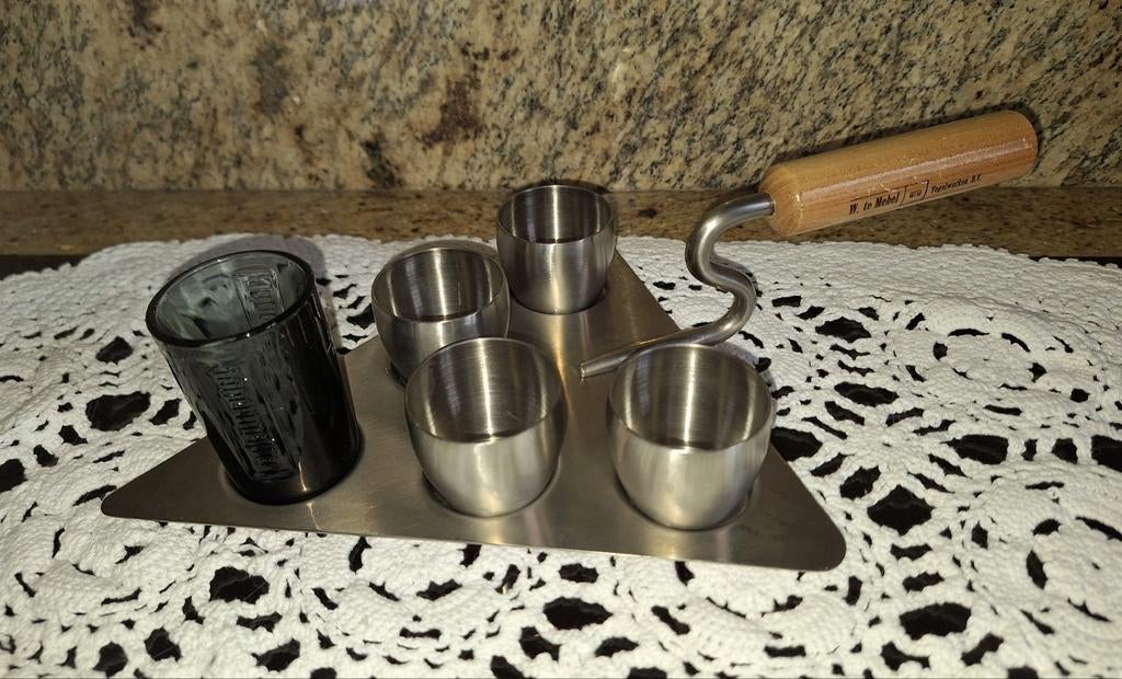 Bouwtroffel met shotglaasjes, Verzamelen, Ophalen of Verzenden, Gebruikt, Overige typen