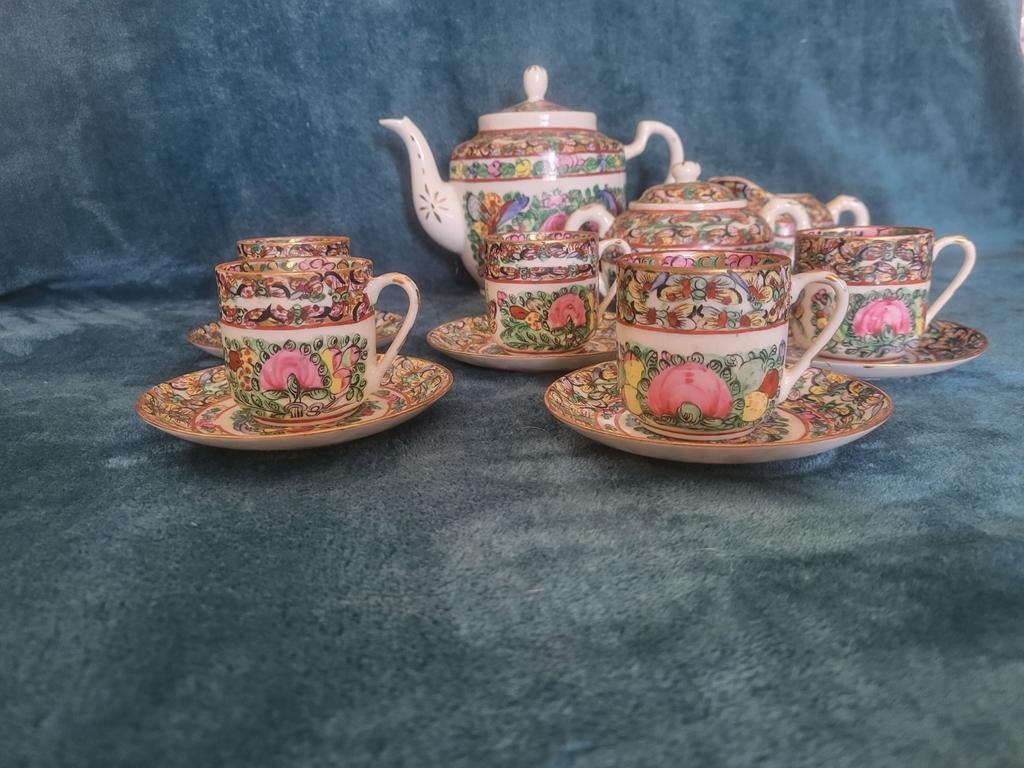 Antiek Chinees Porseleinen Theeservies - Famille Rose, Antiek en Kunst, Ophalen