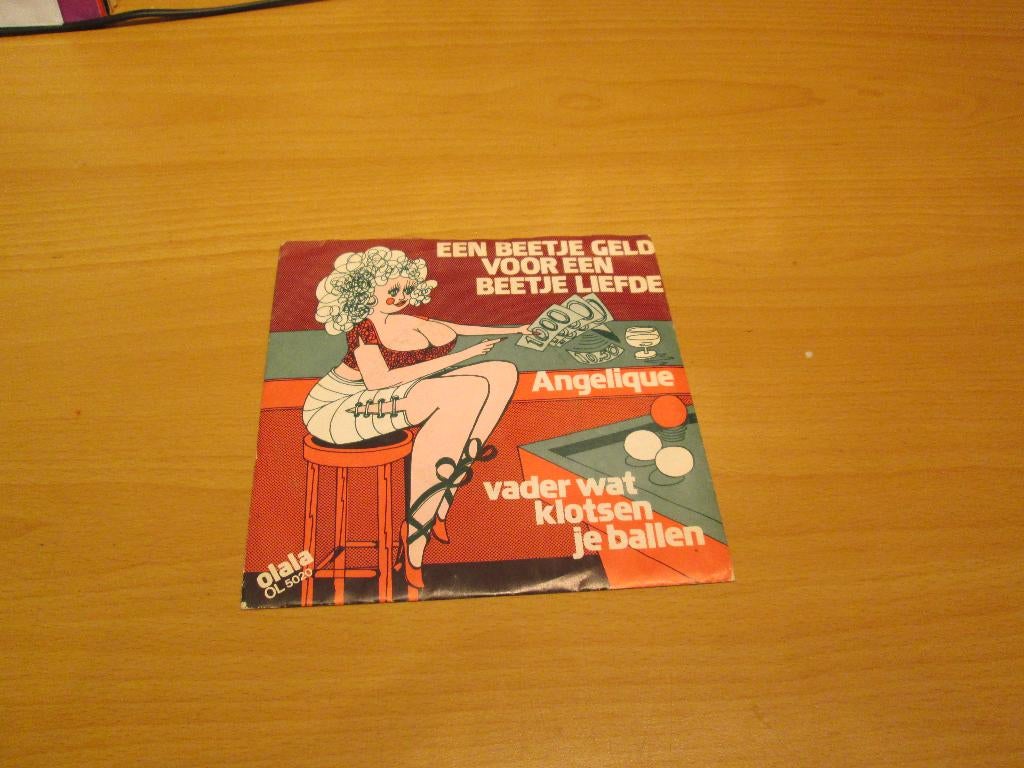 Angelique - Een Beetje Geld Voor Een Beetje Liefde / Vader W, Cd's en Dvd's, Vinyl Singles, Gebruikt, Pop, Ophalen of Verzenden