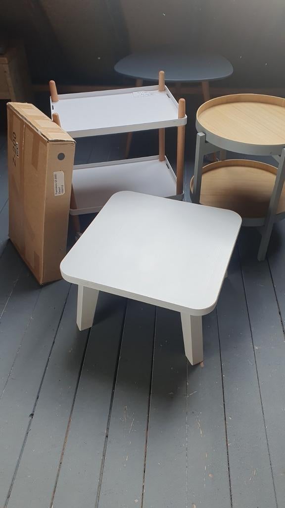 Woood tafel wit, bamboe bijzettafel,traytafel op wielen, Huis en Inrichting, Tafels | Salontafels, Ophalen, Gebruikt, Vierkant