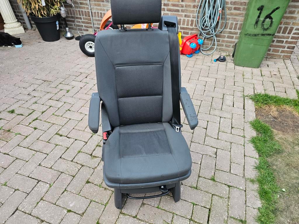 Draaistoel vw transporter t5 t6 met schade is prijs ook na, Ophalen, Gebruikt, Volkswagen