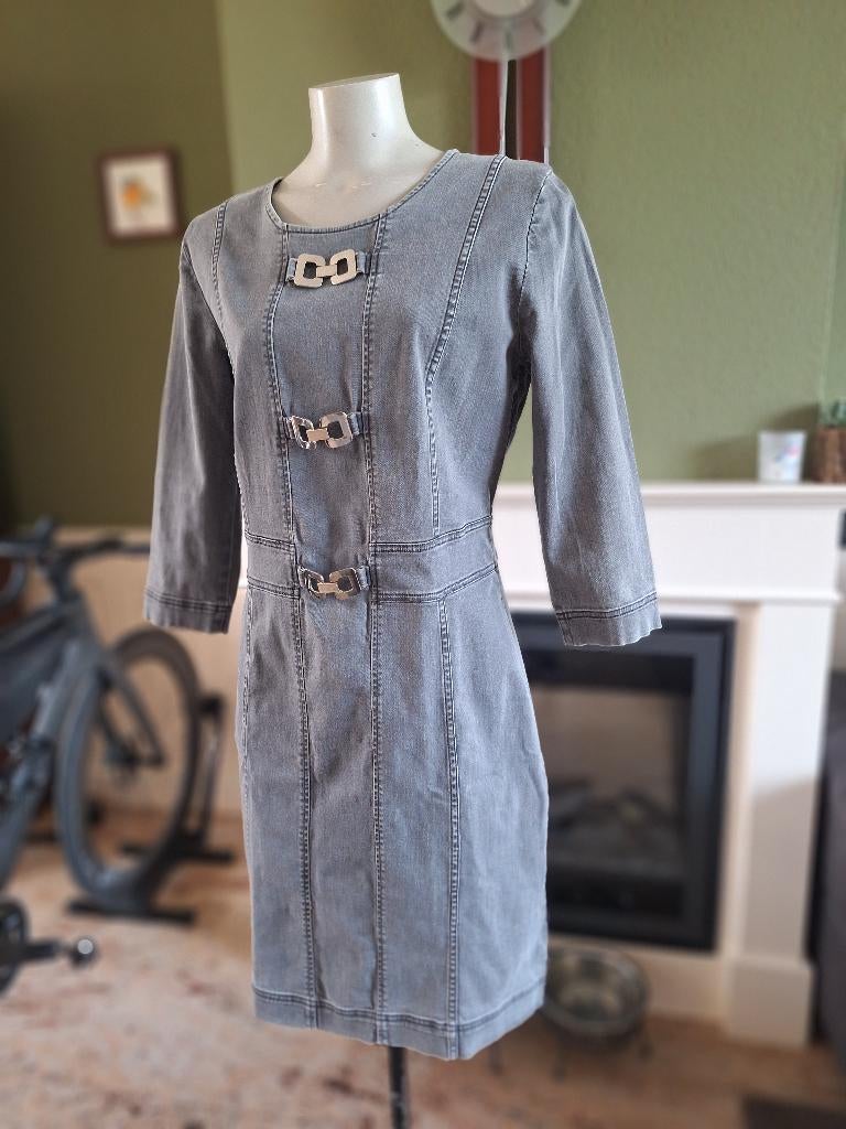 Caroline Biss grijze spijker jurk 42, Verzenden, Maat 42/44 (L), Zo goed als nieuw, Knielengte