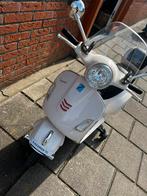 kinder vespa, Ophalen of Verzenden, Zo goed als nieuw