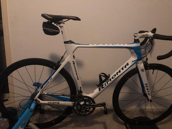 Rimonta Vento 56 - Let op! Scheurtje in carbon frame!, Fietsen en Brommers, Fietsen | Racefietsen, Gebruikt, Overige merken, Meer dan 20 versnellingen