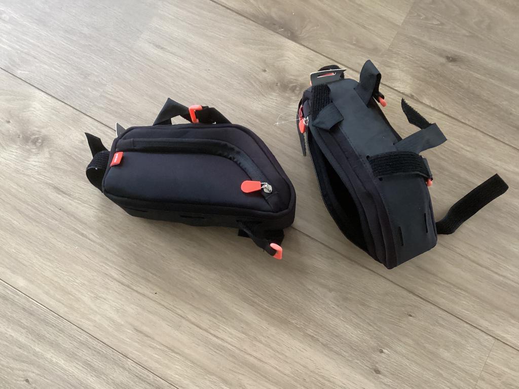 Te koop twee zadeltassen, Ophalen, Zo goed als nieuw