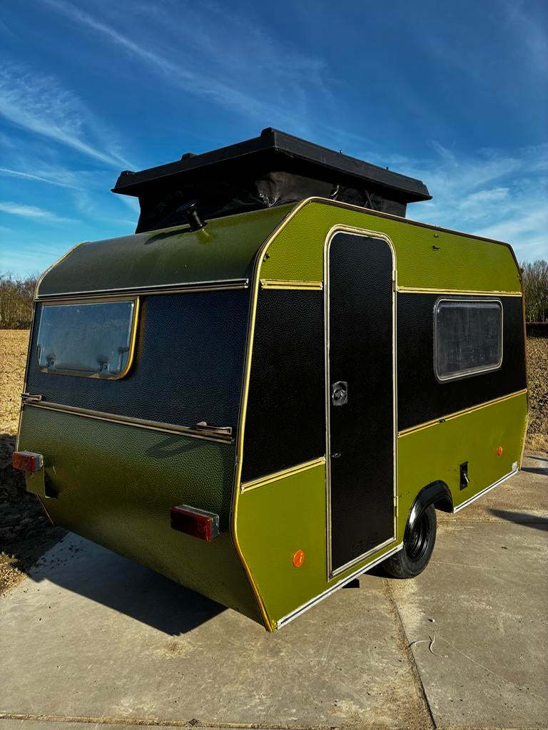Unieke gerestaureerde retro caravan met hefdak, Ophalen, Gebruikt