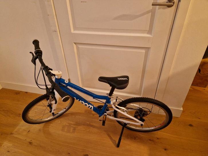 Woom 4 kinderfiets, Fietsen en Brommers, Fietsen | Kinderfietsjes, Zo goed als nieuw, 16 tot 20 inch, Ophalen