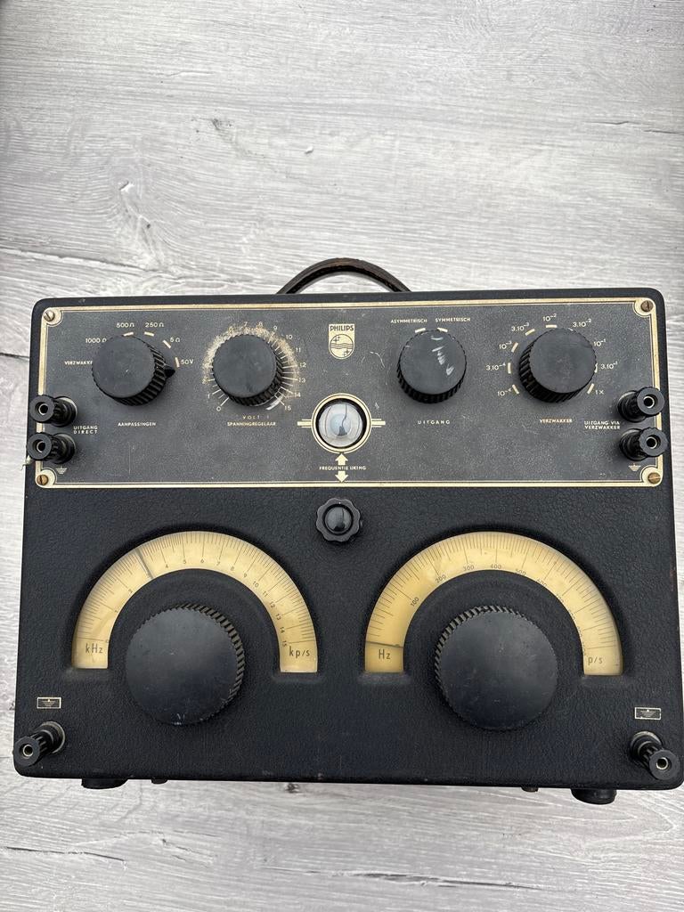 Vintage Philips GM 2307 Signaalgenerator, Antiek en Kunst, Antiek | Gereedschap en Instrumenten, Ophalen of Verzenden
