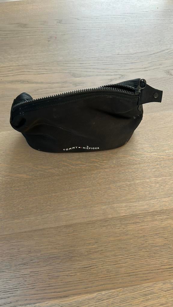 Toilet tas Tommy Hilfiger, Ophalen of Verzenden, Zo goed als nieuw, Zwart, Dame