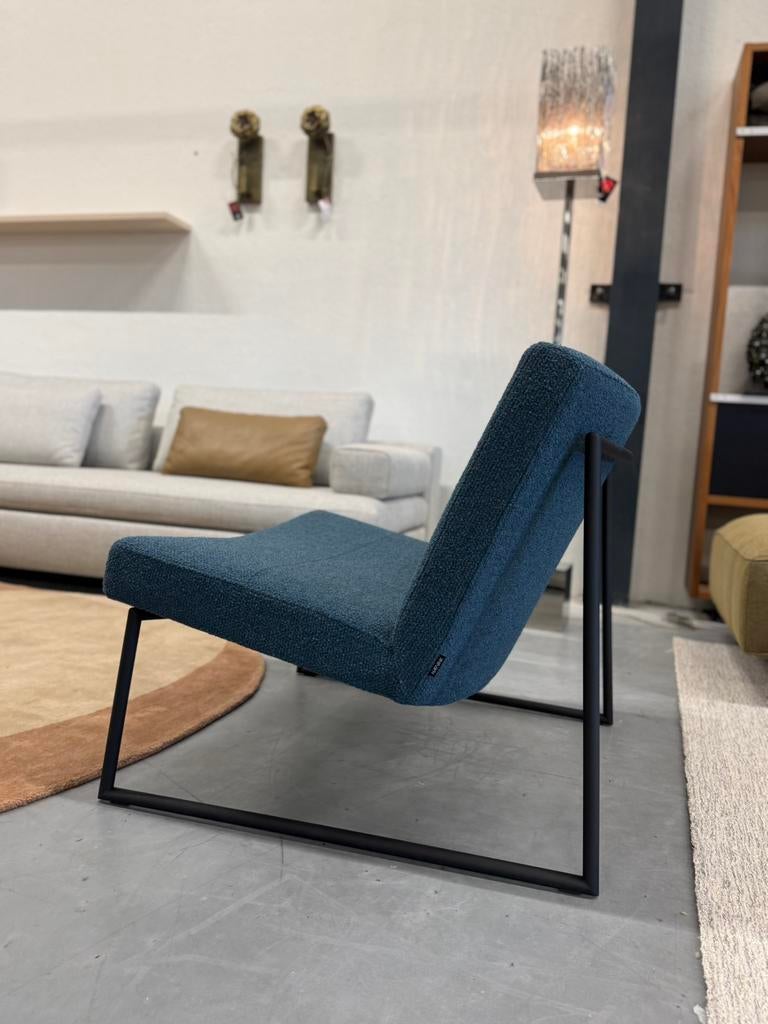 Nieuw Harvink Hebbes Fauteuil Monza blauw Design stoel Stof, Huis en Inrichting, Fauteuils, Harvink, Nieuw, 75 tot 100 cm, Ophalen of Verzenden