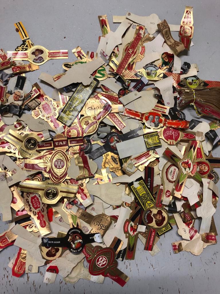 Zak met zeer veel sigarenbandjes, Ophalen of Verzenden, Sigarenbandjes