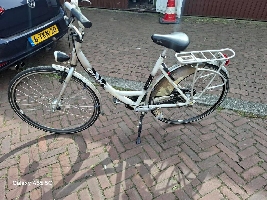 Dames fiets giant., Fietsen en Brommers, Fietsen | Dames | Damesfietsen, Ophalen, Zo goed als nieuw, Giant, Versnellingen