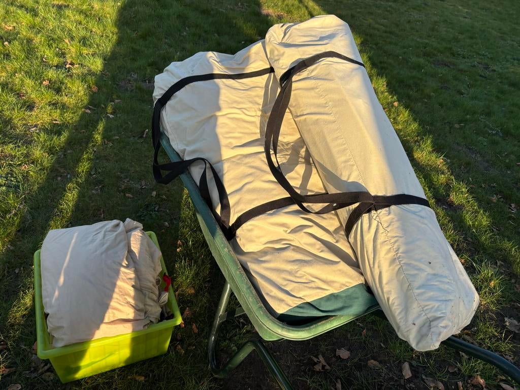 Ruime familie tent voor 4-6 personen, Caravans en Kamperen, Tenten, Ophalen, Gebruikt, Tot en met 6