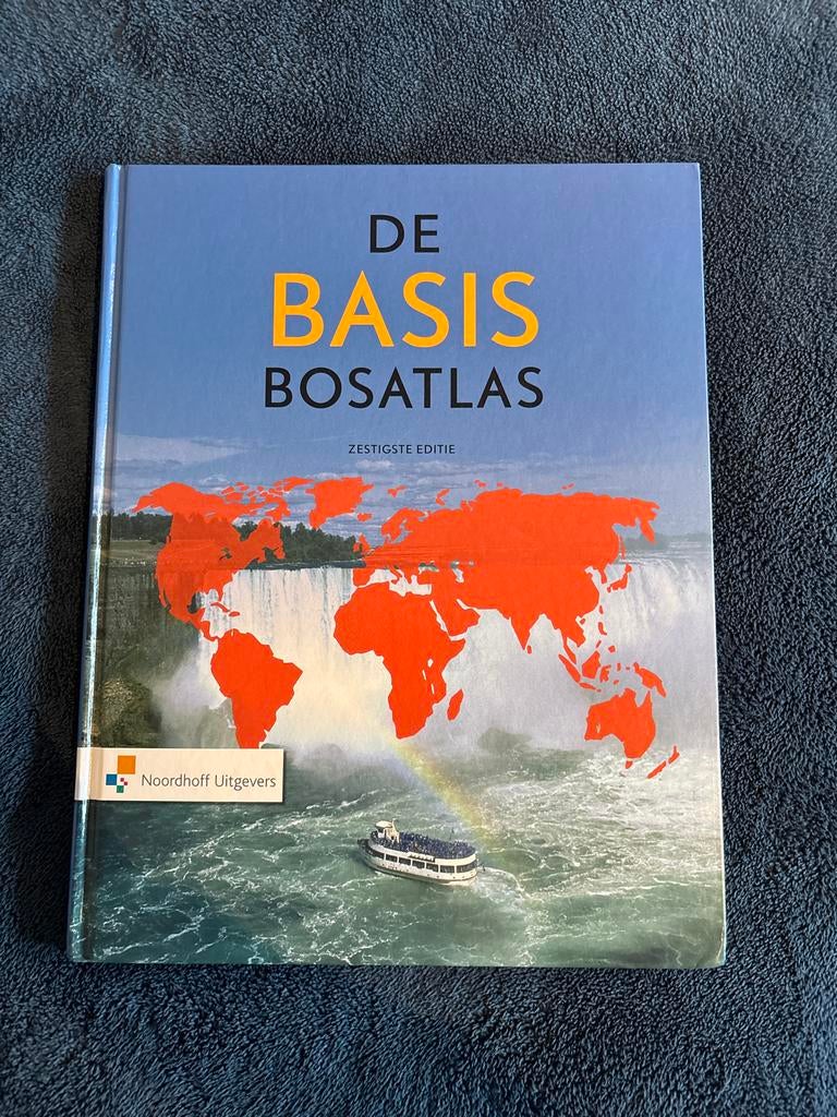 De Basis Bosatlas - Zestigste Editie, Boeken, Atlassen en Landkaarten, Gelezen, Bosatlas, Wereld, 2000 tot heden, Ophalen of Verzenden