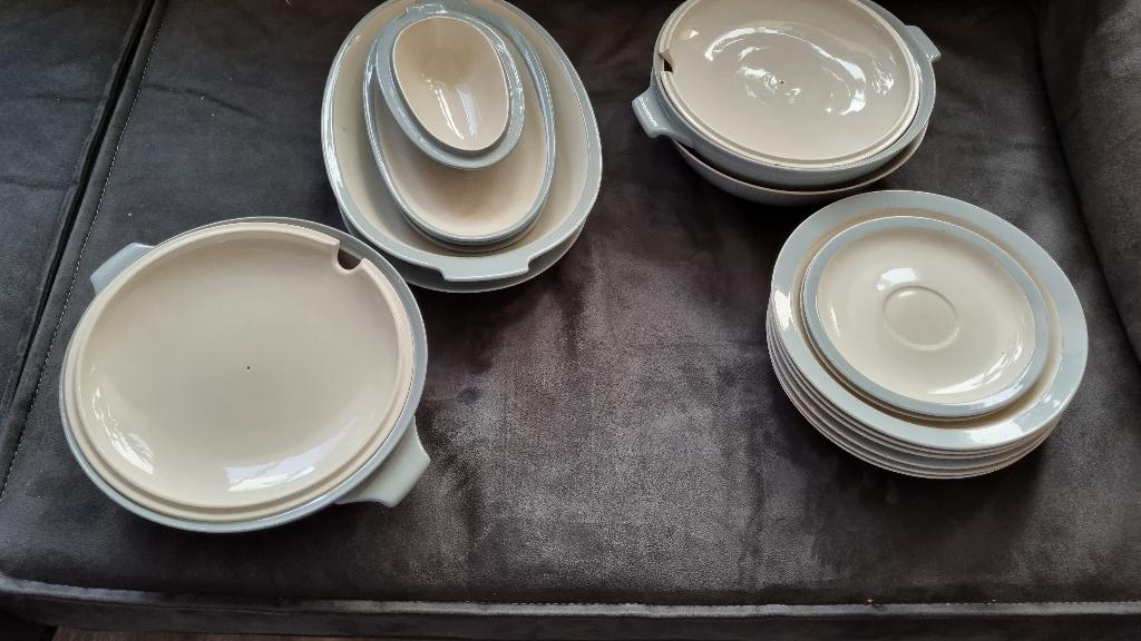 Collectie van Petrus Regout serviesgoed, Ophalen of Verzenden