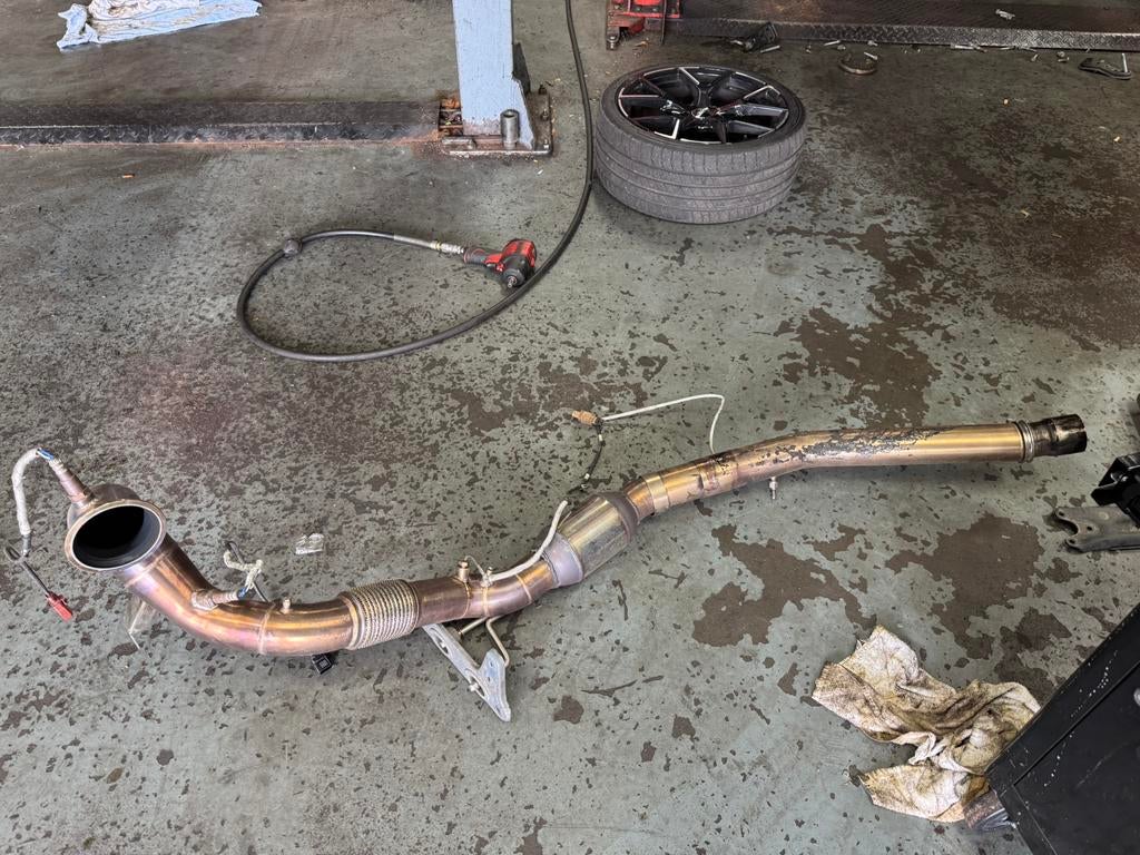 Downpipe straight pipe s3 8y golf r cupra 200 cells kat, Auto-onderdelen, Ophalen of Verzenden, Nieuw