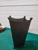 bloempot metaal bruin, Ophalen of Verzenden, 'T Olde Gre-j, Info@toldegrej.nl, Endepoelstraat 20f Didam