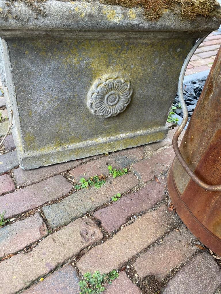 Robuuste betonnen bloembak - Perfect voor tuin of terras, Tuin en Terras, Ophalen, Gebruikt, Minder dan 30 cm, Balkon