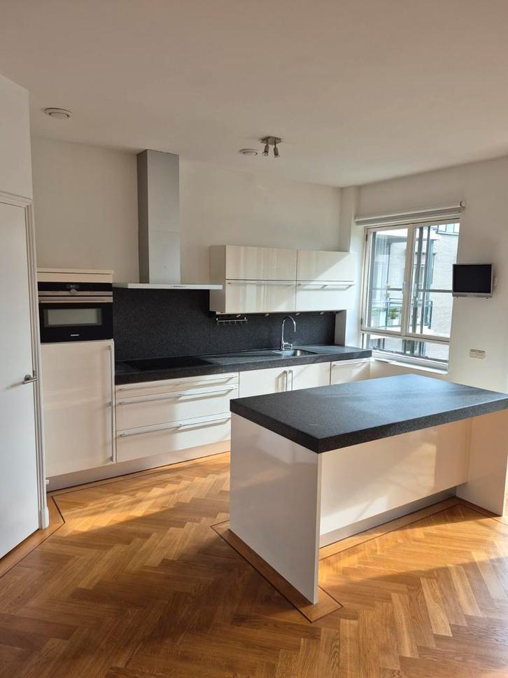 Prachtige Siematic keuken met natuursteen blad en eiland, Huis en Inrichting, Keuken | Complete keukens, Zo goed als nieuw, Overige typen