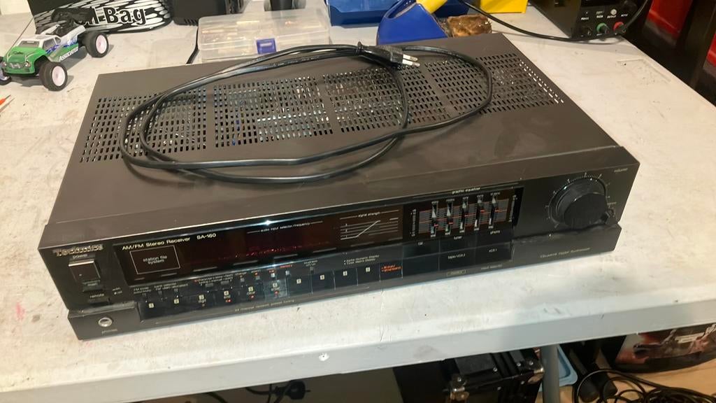 Technics AS-160 versterker, Audio, Tv en Foto, Versterkers en Receivers, Ophalen of Verzenden, Niet werkend, Minder dan 60 watt