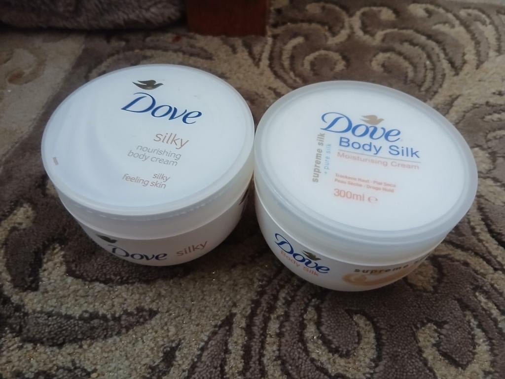 2x Dove Body Cream - Silky & Body Silk 300ml, Ophalen, Nieuw, Bodylotion, Crème of Olie