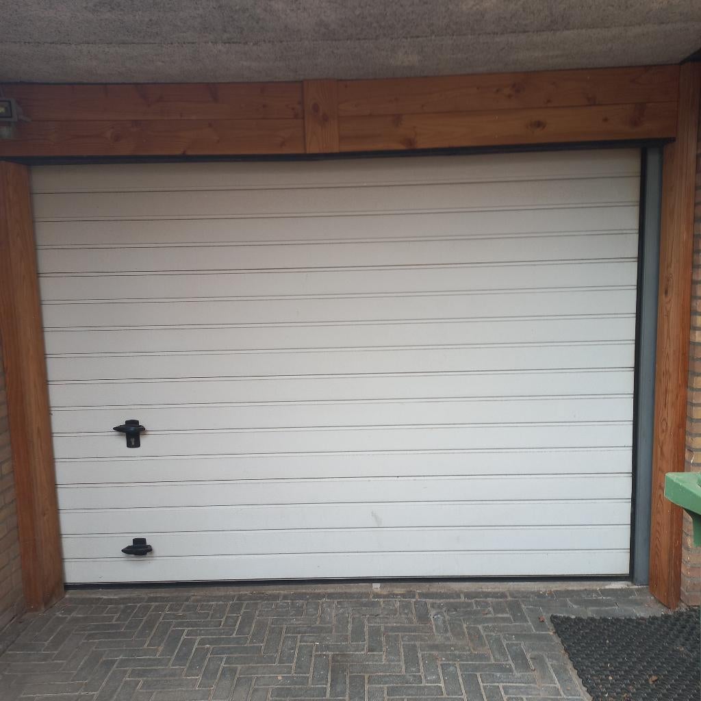 Sectionaal garagedeur, Doe-het-zelf en Verbouw, Deuren en Horren, Ophalen, Gebruikt, Garagedeur, Metaal