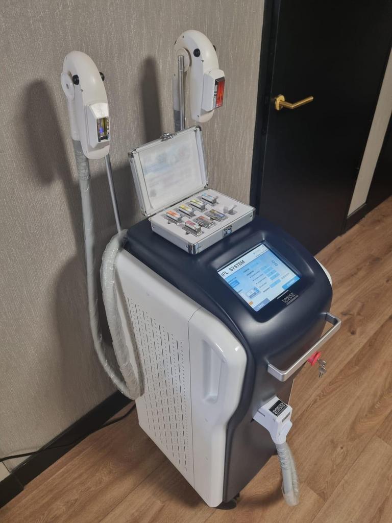 MedCos IPL SHR (nieuwste model) in goede staat ter overname, Ophalen of Verzenden, Zo goed als nieuw, Overige typen