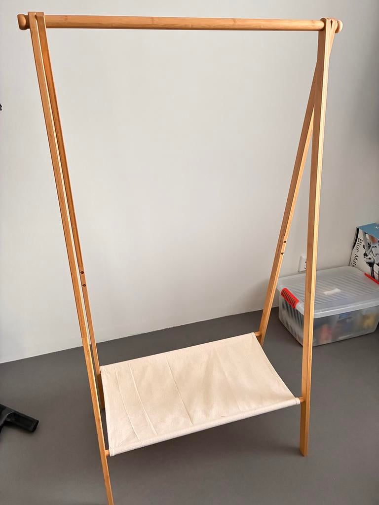 Houten kledingrek met stoffen plank - 155cm hoog, Kleding | Dames, Kledingrekken, Ophalen of Verzenden, Gebruikt