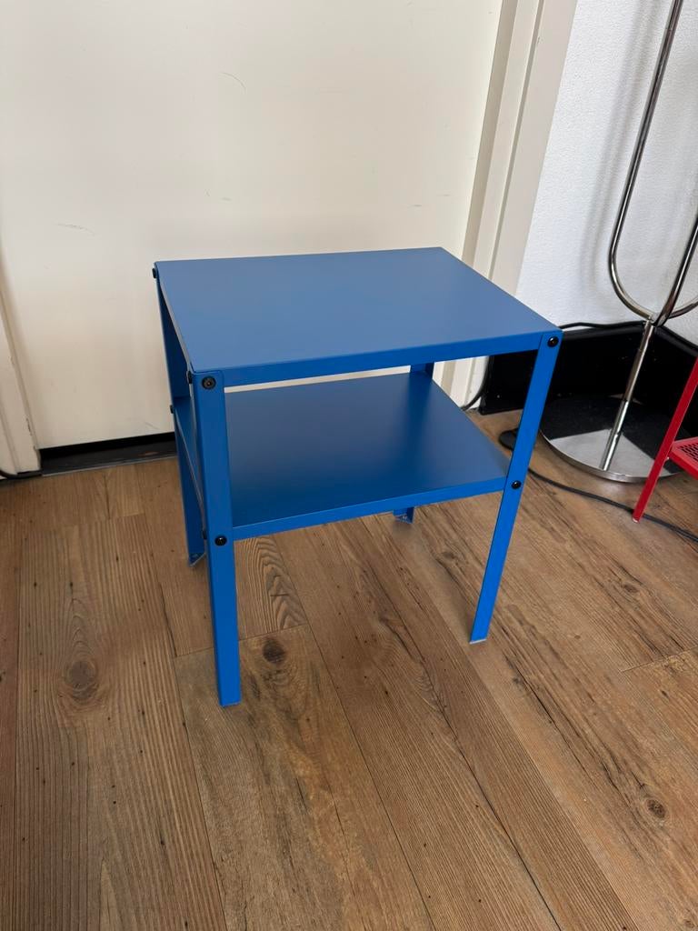 IKEA bijzettafel, Minder dan 55 cm, Metaal of Aluminium, Zo goed als nieuw, Rechthoekig