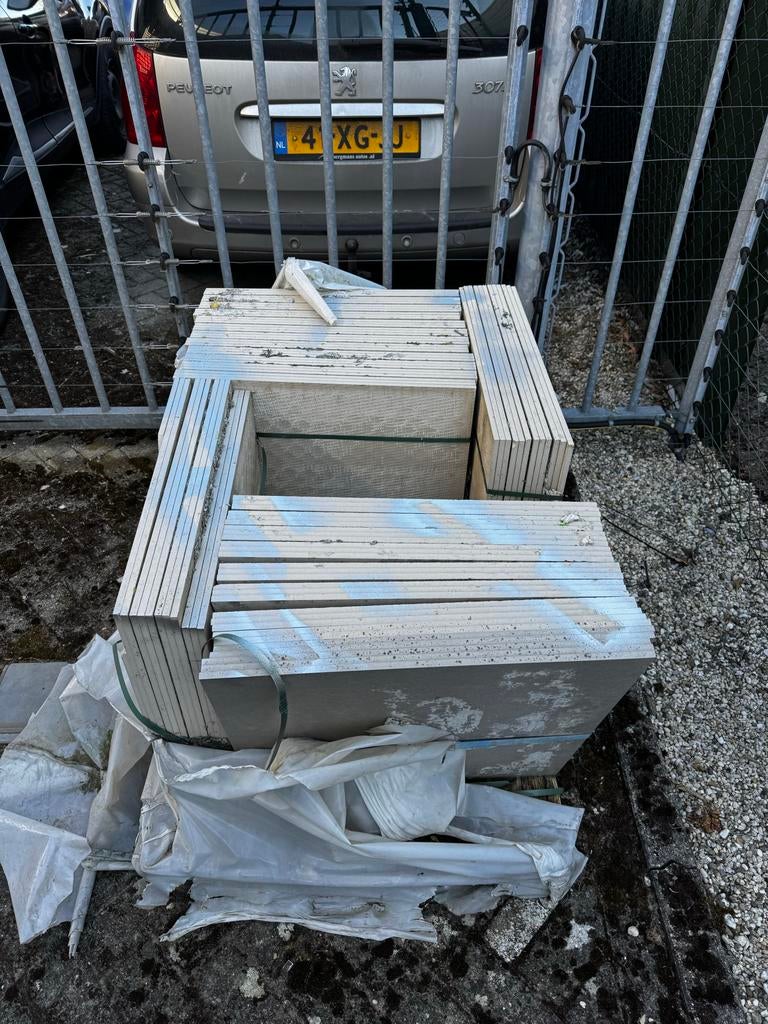 Grote partij keramische vloertegels, wit, Ophalen, 60 cm of meer, Keramiek, Zo goed als nieuw