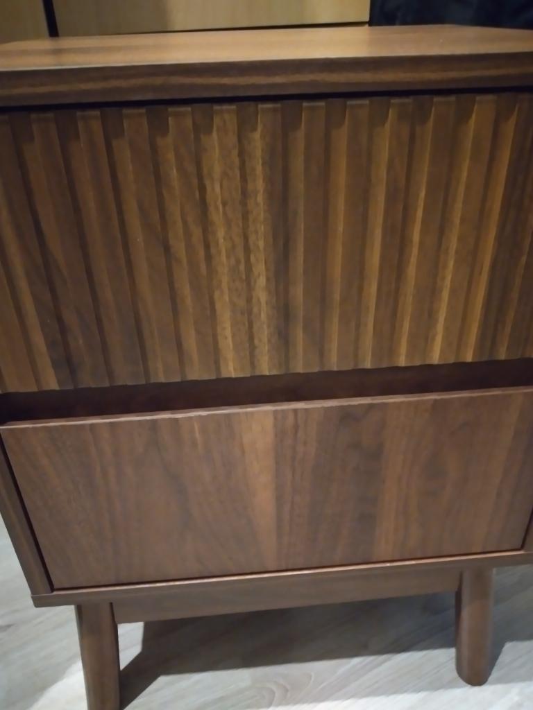 Leuk nachtkastje, Ophalen, Minder dan 45 cm, Nieuw, 55 tot 70 cm