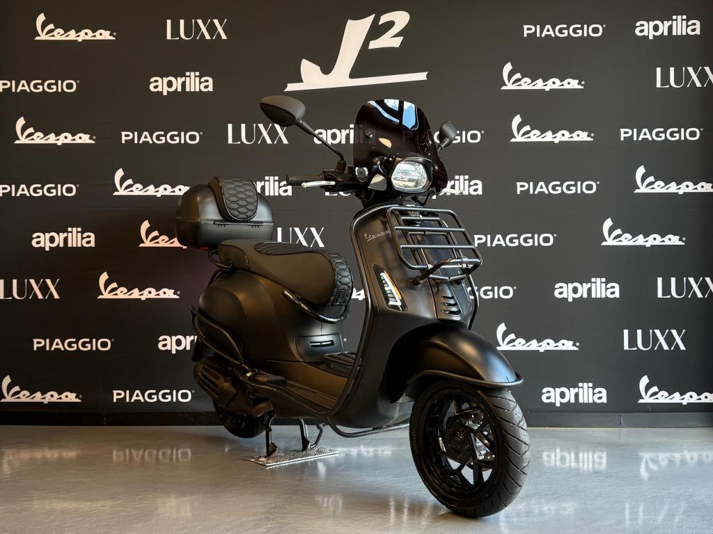 Vespa Sprint | Mat Zwart | Brom | 12/2024 | 8720 km, Overige modellen, ., Maximaal 45 km/u, Ophalen of Verzenden