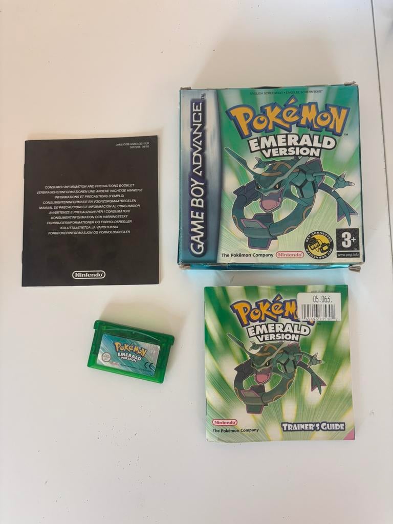 Pokemon Emerald gameboy incl handleiding en doos werkend), Spelcomputers en Games, Games | Nintendo Game Boy, 1 speler, Ophalen of Verzenden