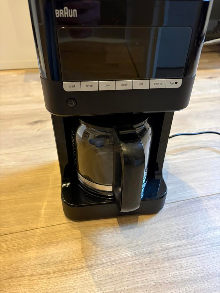 Braun Koffie apparaat, Ophalen, Zo goed als nieuw, Koffiemachine