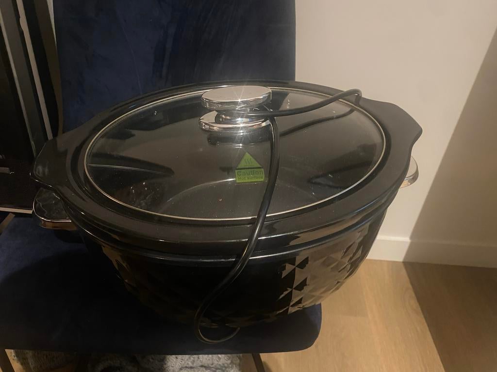 Zwarte Slowcooker met Glazen Deksel, Ophalen, Zo goed als nieuw