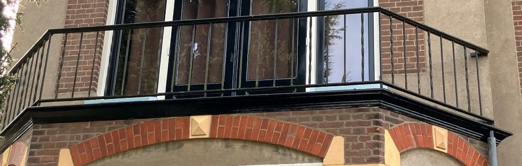 Balkonhek hekwerk 1950 4,70 meter, Ophalen, Gebruikt, IJzer, Sierhekwerk