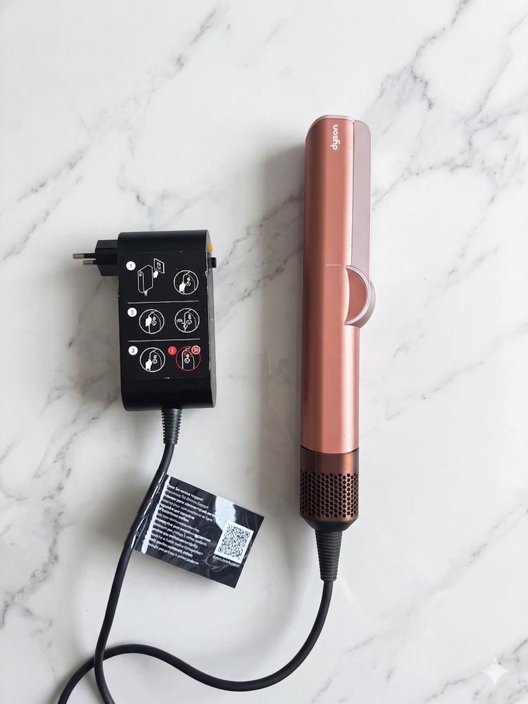 Dyson Airstrait, Ophalen of Verzenden, Zo goed als nieuw