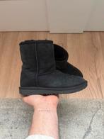 Ugg schoenen origineel 36, Ophalen of Verzenden, Zo goed als nieuw, Zwart, Sneakers of Gympen