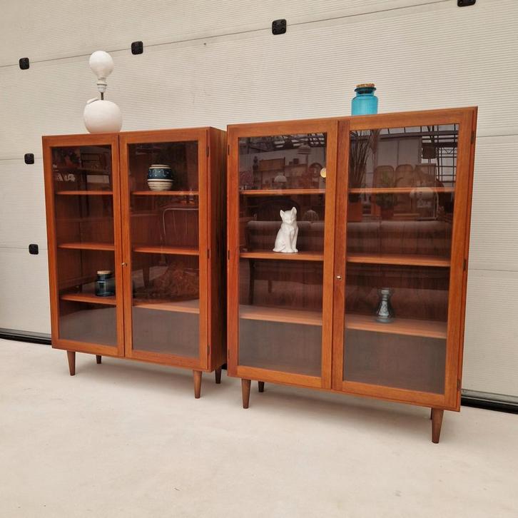 Twee vintage wandkasten/vitrine kasten, 100cm, Huis en Inrichting, Kasten | Dressoirs, Gebruikt, 50 tot 100 cm, 25 tot 50 cm, Met deur(en)