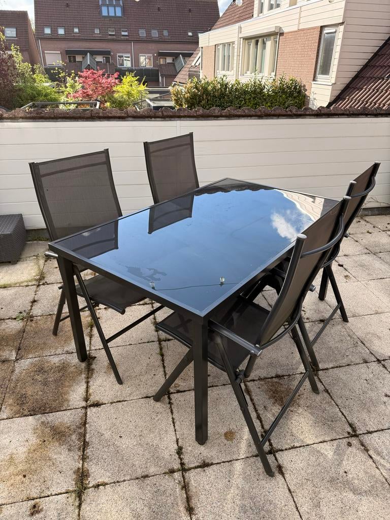 Moderne Tuinset: Glazen Tafel met 4 Inklapbare Stoelen, Ophalen, 4 zitplaatsen, Gebruikt, Eettafel