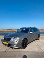Mercedes-Benz E320 Benzine Netjes Bom Vol, Automaat, Achterwielaandrijving, Zwart, Leder en Stof