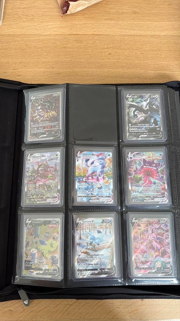 Pokemon collectie SwSh/SV era, Ophalen of Verzenden, Zo goed als nieuw, Meerdere kaarten